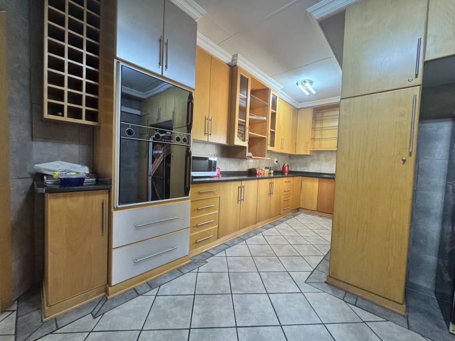 4 Bedroom Property for Sale in Neserhof North West